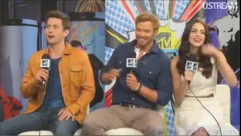 Ashley-Greene-dot-nl_2012MTVInterviewAtComicCon0295.jpg