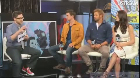 Ashley-Greene-dot-nl_2012MTVInterviewAtComicCon0360.jpg Ashley-Greene-dot-nl_2012MTVInterviewAtComicCon0360.jpg