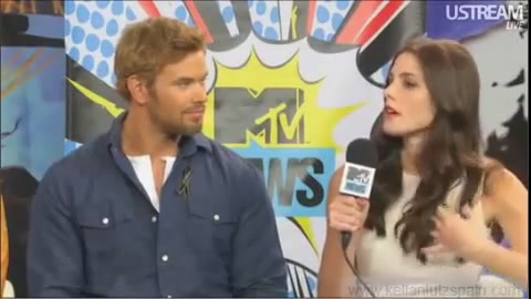 Ashley-Greene-dot-nl_2012MTVInterviewAtComicCon0424.jpg Ashley-Greene-dot-nl_2012MTVInterviewAtComicCon0424.jpg