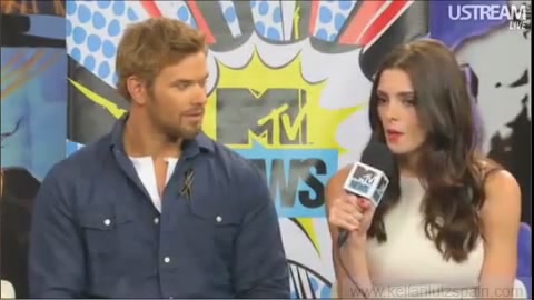 Ashley-Greene-dot-nl_2012MTVInterviewAtComicCon0430.jpg