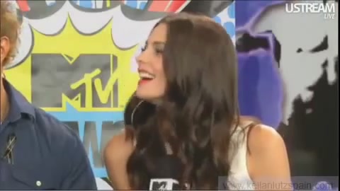 Ashley-Greene-dot-nl_2012MTVInterviewAtComicCon0460.jpg