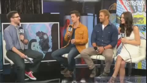 Ashley-Greene-dot-nl_2012MTVInterviewAtComicCon0519.jpg