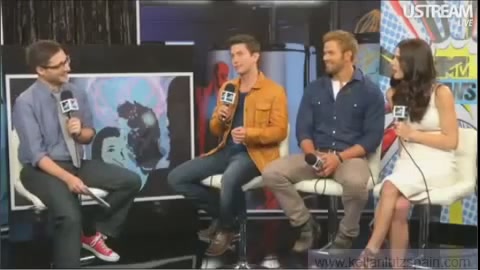 Ashley-Greene-dot-nl_2012MTVInterviewAtComicCon0521.jpg