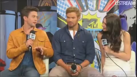 Ashley-Greene-dot-nl_2012MTVInterviewAtComicCon0537.jpg