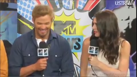 Ashley-Greene-dot-nl_2012MTVInterviewAtComicCon0565.jpg