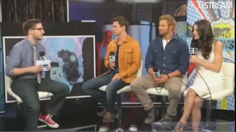 Ashley-Greene-dot-nl_2012MTVInterviewAtComicCon0573.jpg