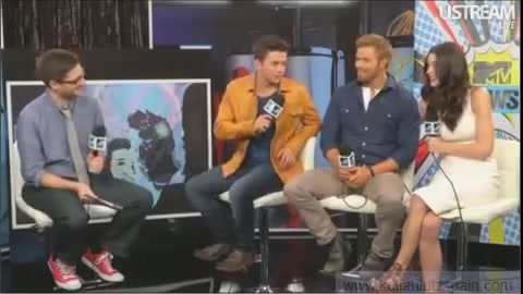 Ashley-Greene-dot-nl_2012MTVInterviewAtComicCon0720.jpg