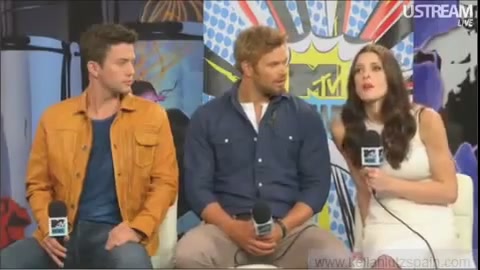Ashley-Greene-dot-nl_2012MTVInterviewAtComicCon0739.jpg