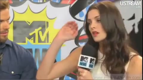 Ashley-Greene-dot-nl_2012MTVInterviewAtComicCon0753.jpg