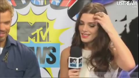 Ashley-Greene-dot-nl_2012MTVInterviewAtComicCon0763.jpg