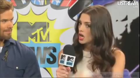 Ashley-Greene-dot-nl_2012MTVInterviewAtComicCon0768.jpg
