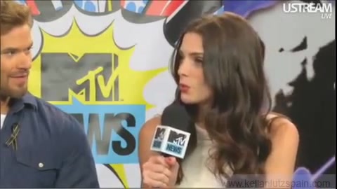 Ashley-Greene-dot-nl_2012MTVInterviewAtComicCon0770.jpg