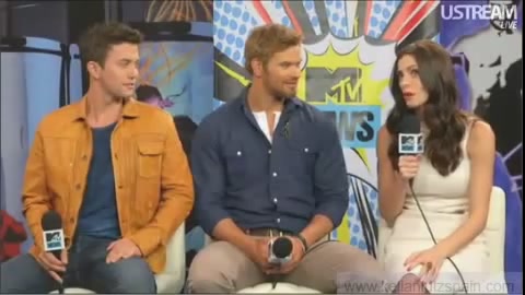 Ashley-Greene-dot-nl_2012MTVInterviewAtComicCon0792.jpg