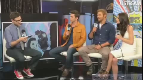 Ashley-Greene-dot-nl_2012MTVInterviewAtComicCon0852.jpg