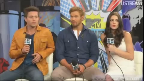 Ashley-Greene-dot-nl_2012MTVInterviewAtComicCon0868.jpg