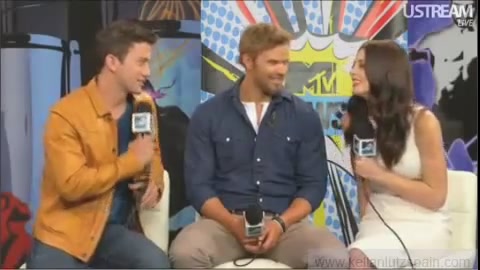 Ashley-Greene-dot-nl_2012MTVInterviewAtComicCon0894.jpg
