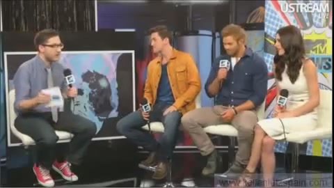 Ashley-Greene-dot-nl_2012MTVInterviewAtComicCon0907.jpg