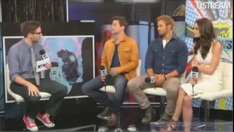 Ashley-Greene-dot-nl_2012MTVInterviewAtComicCon0911.jpg