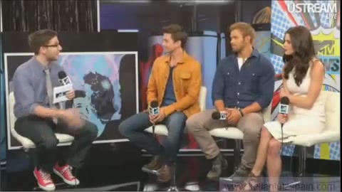 Ashley-Greene-dot-nl_2012MTVInterviewAtComicCon0912.jpg