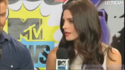 Ashley-Greene-dot-nl_2012MTVInterviewAtComicCon0083.jpg