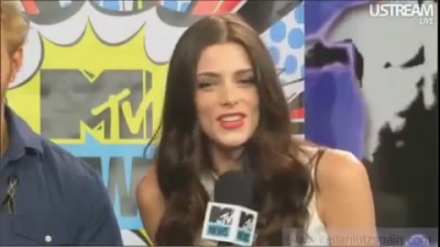 Ashley-Greene-dot-nl_2012MTVInterviewAtComicCon0458.jpg