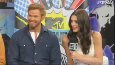 Ashley-Greene-dot-nl_2012MTVInterviewAtComicCon0583.jpg