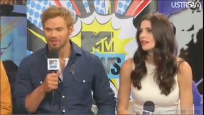 Ashley-Greene-dot-nl_2012MTVInterviewAtComicCon0594.jpg