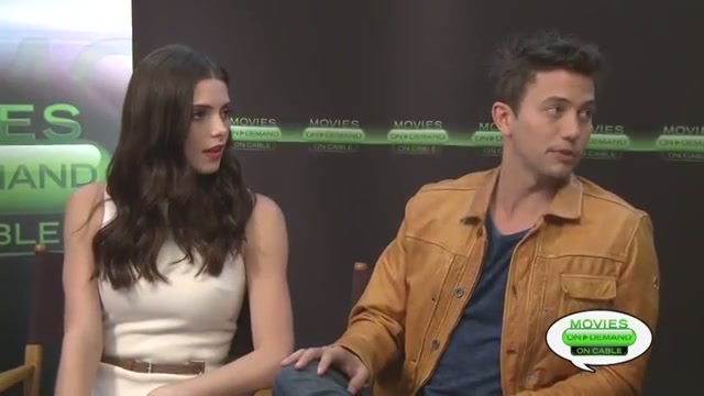 Ashley-Greene-dot-nl_2012MoviesOnDemandAtComicCon__0233.jpg