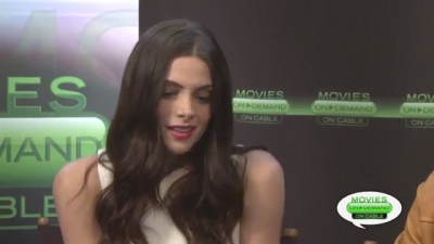 Ashley-Greene-dot-nl_2012MoviesOnDemandAtComicCon__0045.jpg