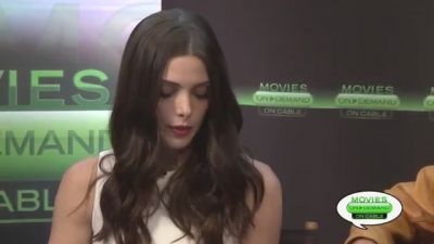 Ashley-Greene-dot-nl_2012MoviesOnDemandAtComicCon__0154.jpg