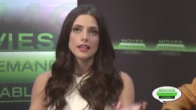 Ashley-Greene-dot-nl_2012MoviesOnDemandAtComicCon__0157.jpg