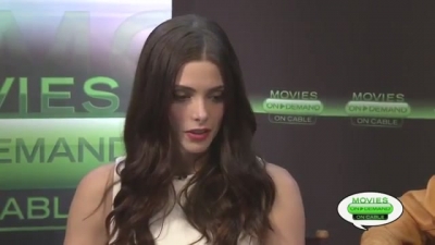 Ashley-Greene-dot-nl_2012MoviesOnDemandAtComicCon__0160.jpg