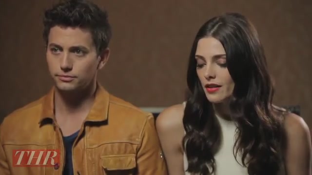 Ashley-Greene-dot-nl_2012TheHollywoodReporterAtComicCon0362.jpg