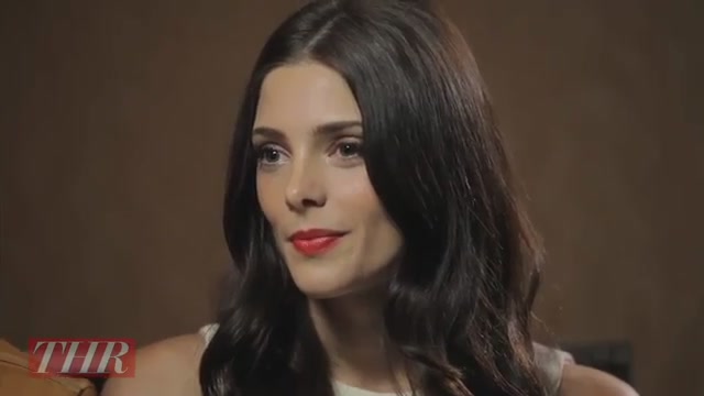 Ashley-Greene-dot-nl_2012TheHollywoodReporterAtComicCon0409.jpg