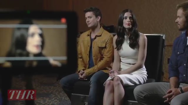 Ashley-Greene-dot-nl_2012TheHollywoodReporterAtComicCon0503.jpg Ashley-Greene-dot-nl_2012TheHollywoodReporterAtComicCon0503.jpg