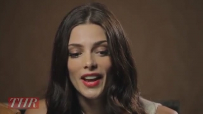 Ashley-Greene-dot-nl_2012TheHollywoodReporterAtComicCon0721.jpg