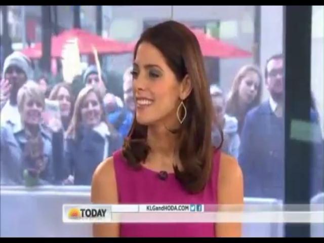 Ashley-Greene-dot-nl-15November2012TheTodayShow0044.jpg