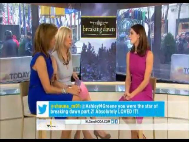Ashley-Greene-dot-nl-15November2012TheTodayShow0049.jpg