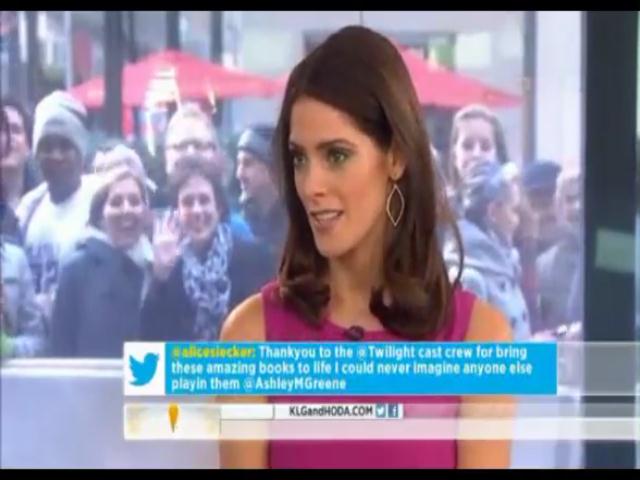 Ashley-Greene-dot-nl-15November2012TheTodayShow0074.jpg