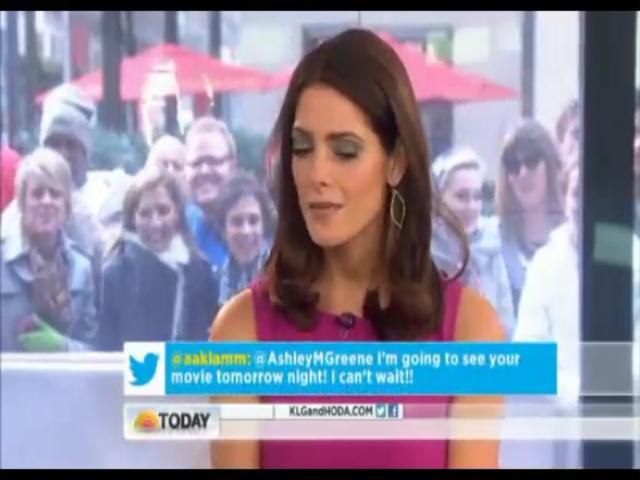 Ashley-Greene-dot-nl-15November2012TheTodayShow0142.jpg