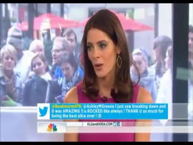 Ashley-Greene-dot-nl-15November2012TheTodayShow0153.jpg