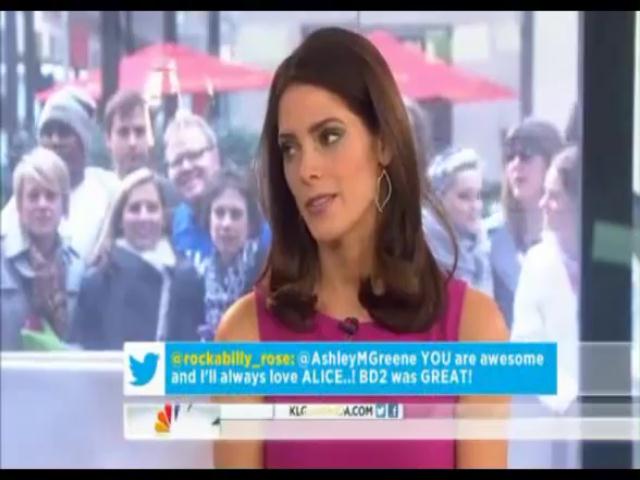 Ashley-Greene-dot-nl-15November2012TheTodayShow0173.jpg