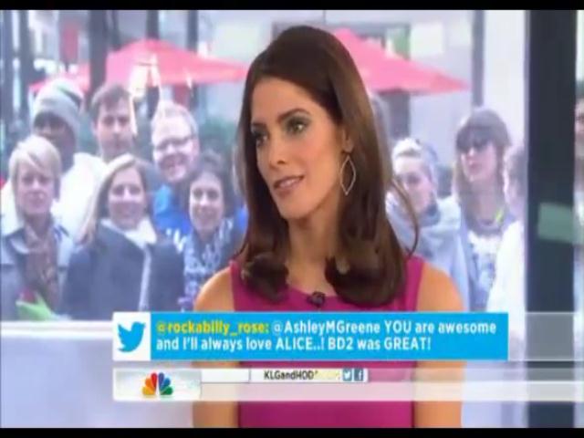 Ashley-Greene-dot-nl-15November2012TheTodayShow0174.jpg