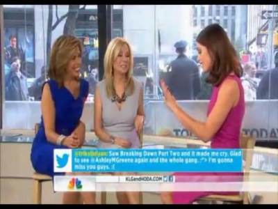 Ashley-Greene-dot-nl-15November2012TheTodayShow0079.jpg