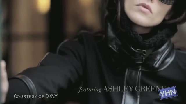 Ashley-Greene-dot-nl_YoungHollwood0016.jpg