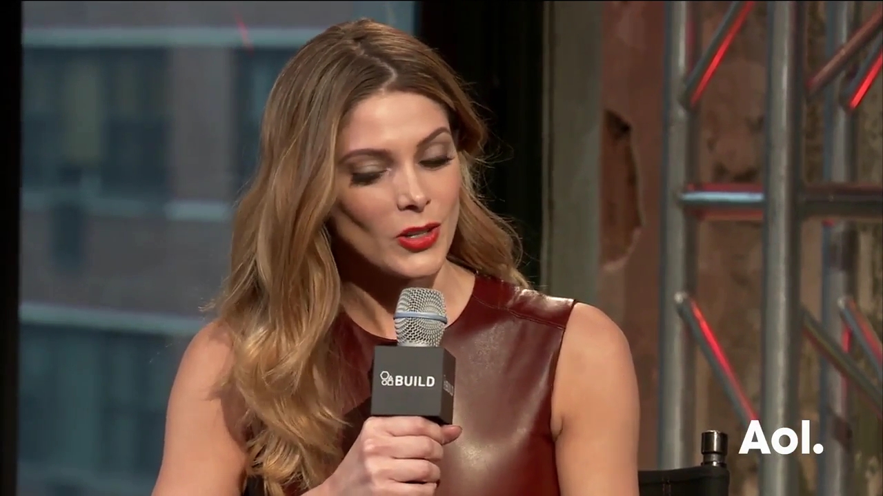Ashley-Greene-dot_nl-6april2016AOLBuildSeries-Rouge0041.jpg