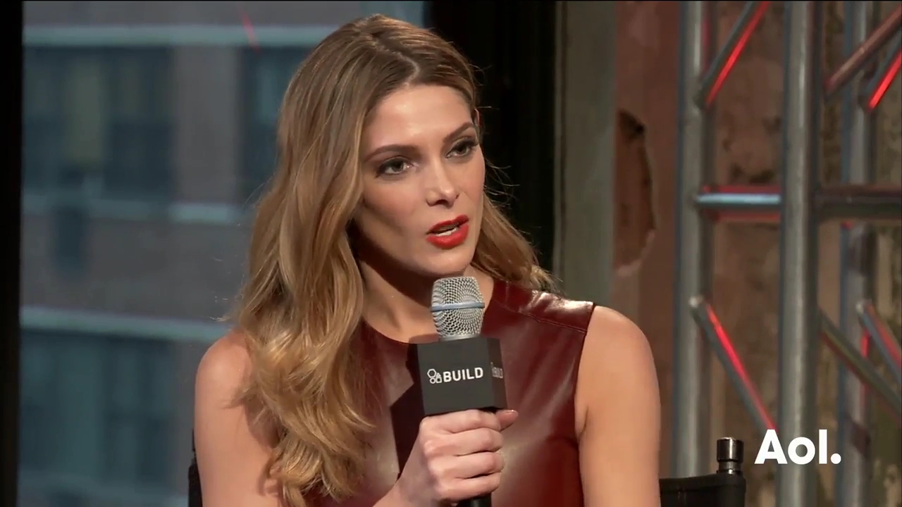 Ashley-Greene-dot_nl-6april2016AOLBuildSeries-Rouge0056.jpg
