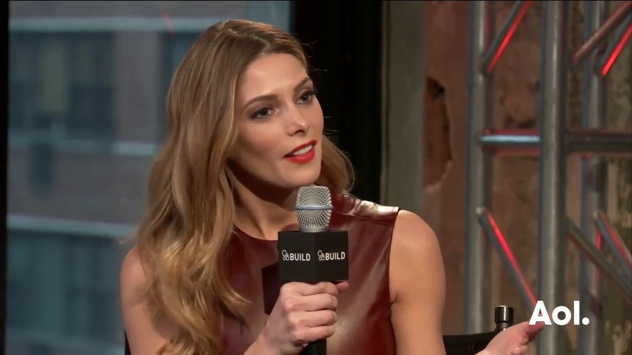 Ashley-Greene-dot_nl-6april2016AOLBuildSeries-Rouge0115.jpg