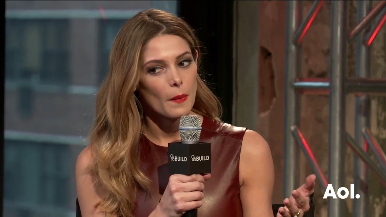 Ashley-Greene-dot_nl-6april2016AOLBuildSeries-Rouge0116.jpg