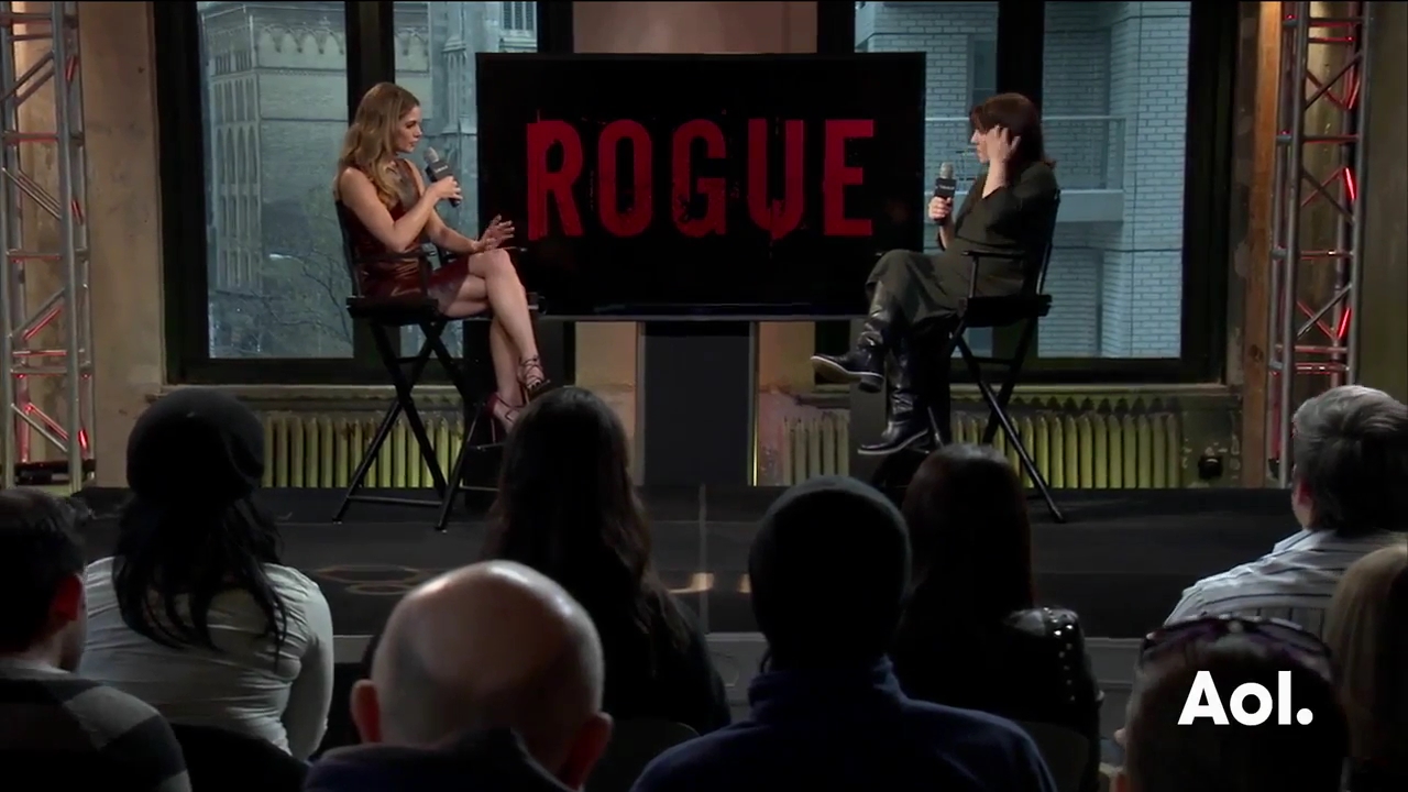 Ashley-Greene-dot_nl-6april2016AOLBuildSeries-Rouge0532.jpg